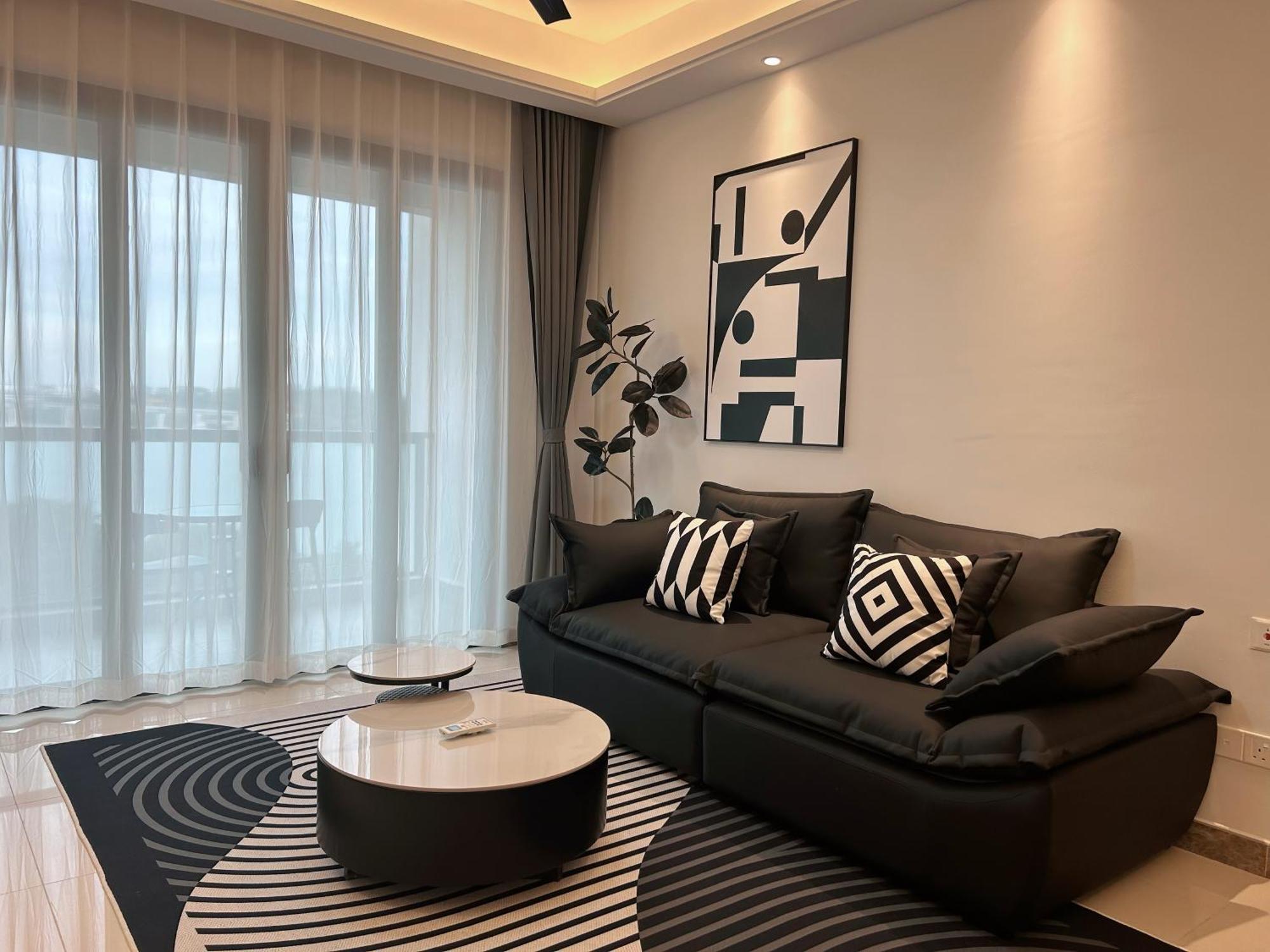R&f Princess Cove Cozy&boutique By Wan Li Management Apartemen *