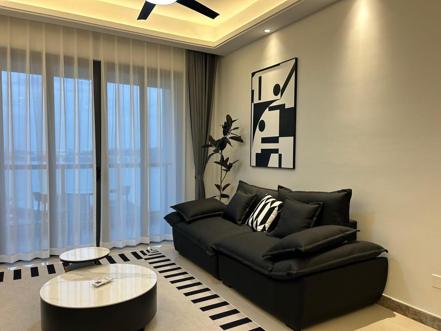 R&f Princess Cove Cozy&boutique By Wan Li Management Apartemen *