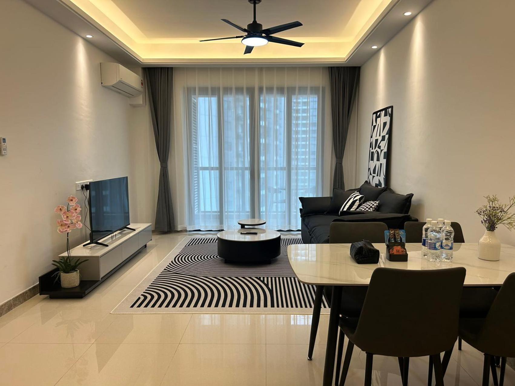 R&f Princess Cove Cozy&boutique By Wan Li Management Apartemen *