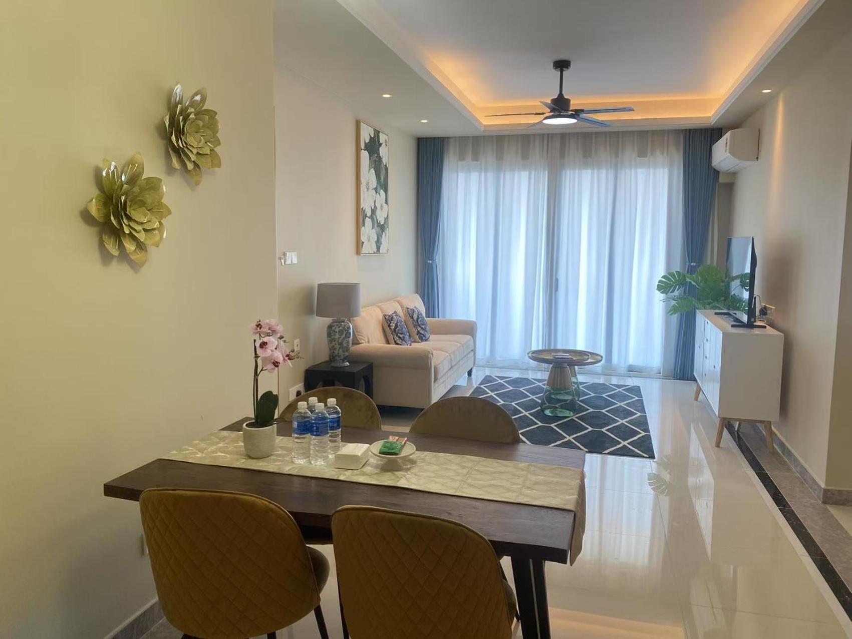R&f Princess Cove Cozy&boutique By Wan Li Management * Johor Bahru