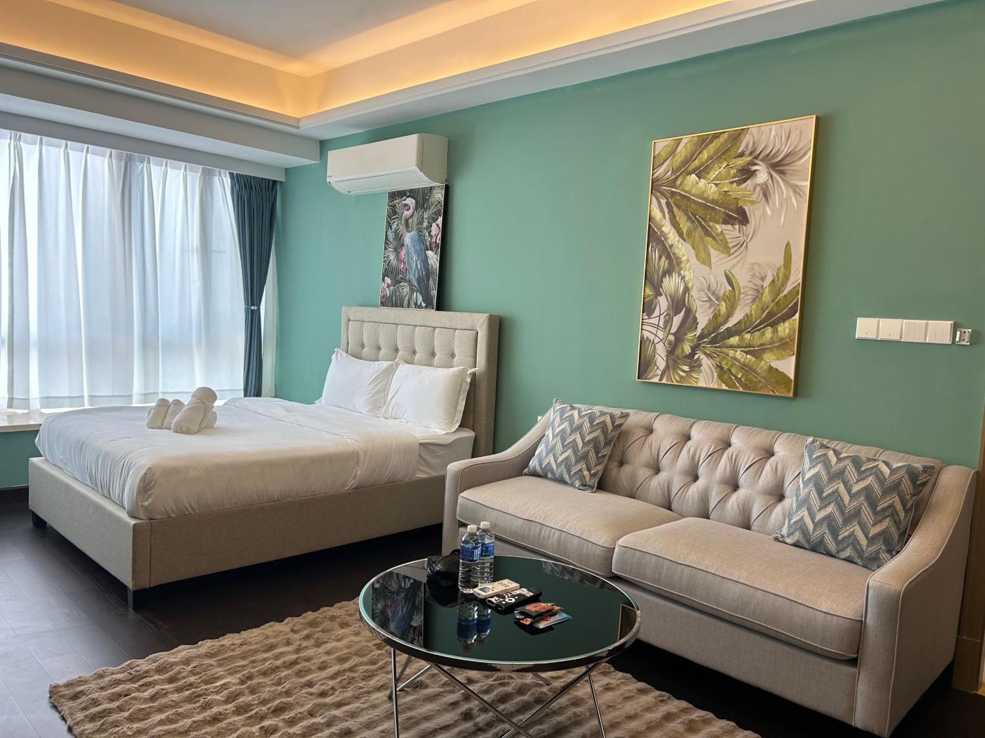 R&f Princess Cove Cozy&boutique By Wan Li Management Johor Bahru