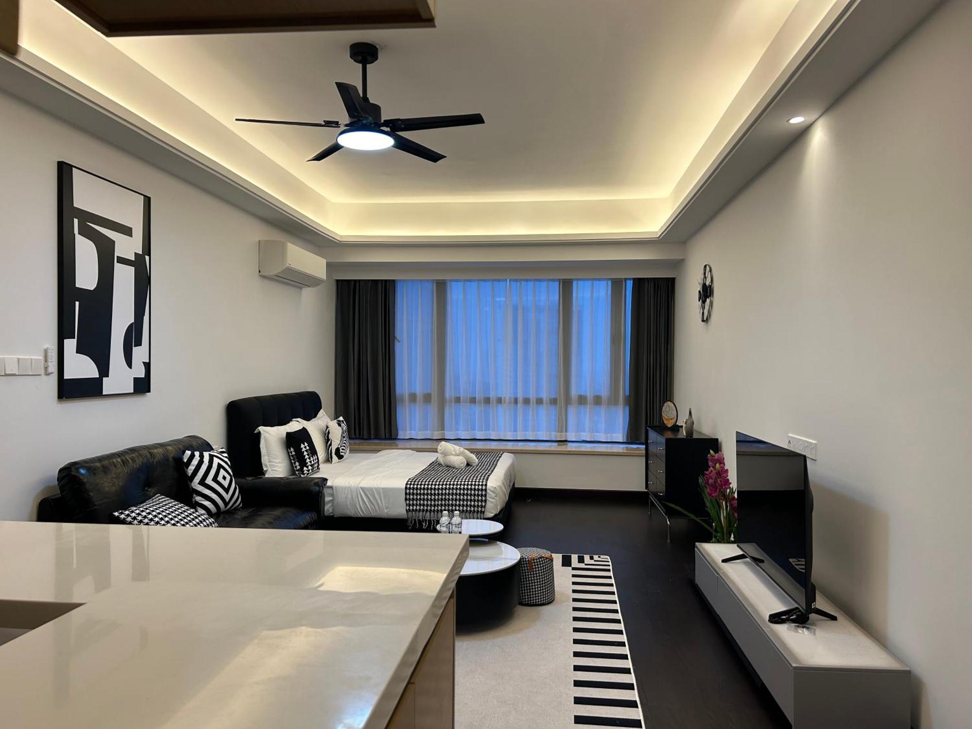 R&f Princess Cove Cozy&boutique By Wan Li Management *