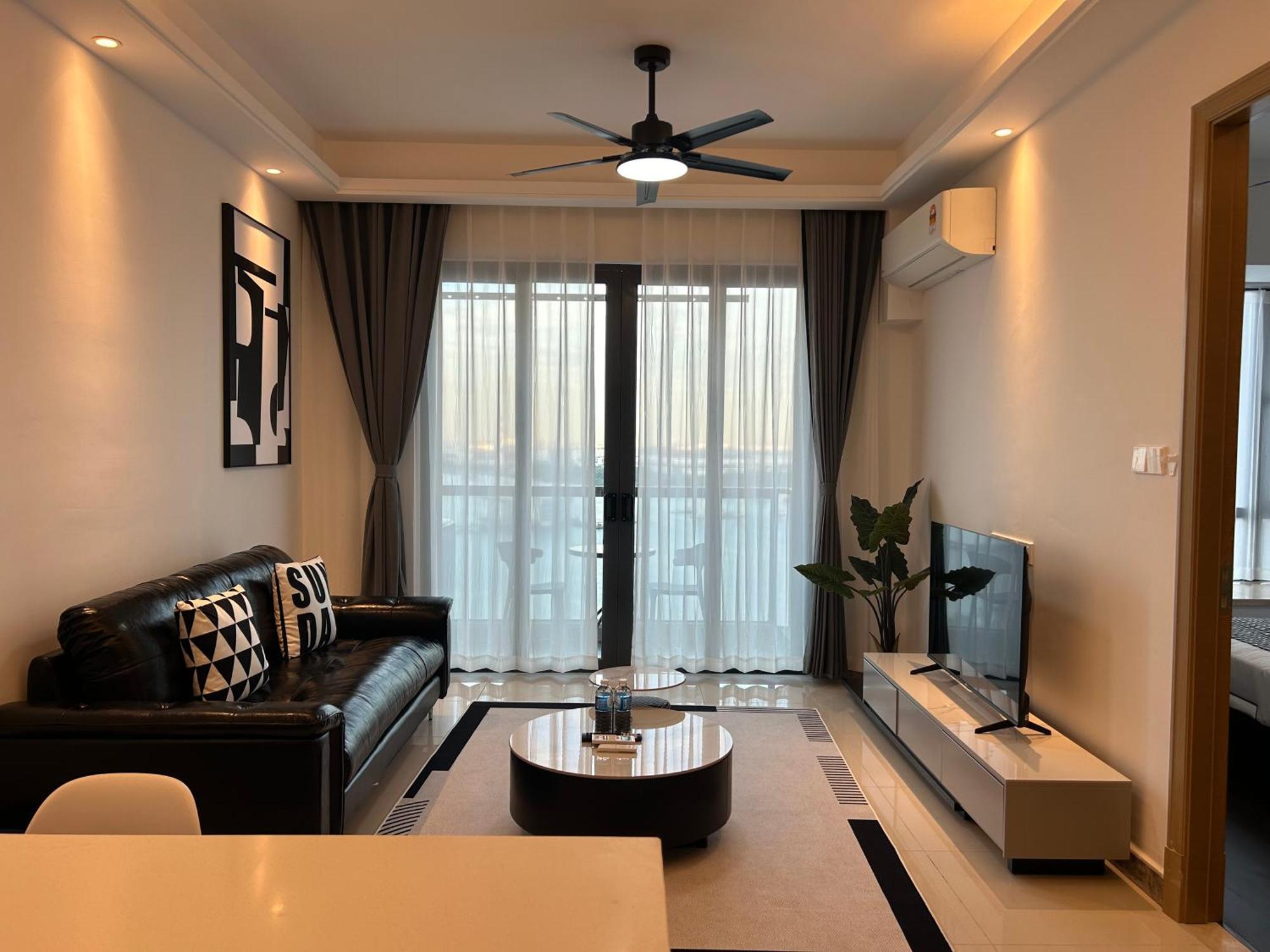 R&f Princess Cove Cozy&boutique By Wan Li Management * Johor Bahru